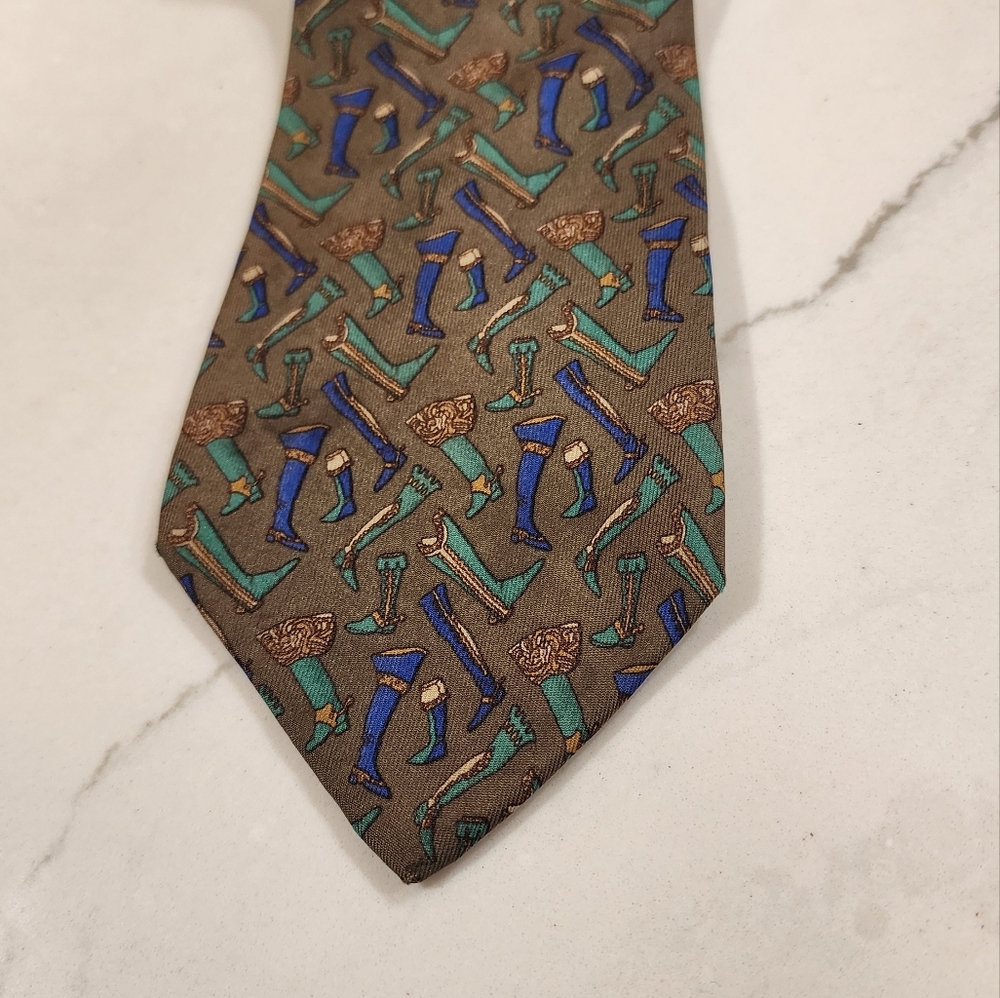 Ferragamo tie